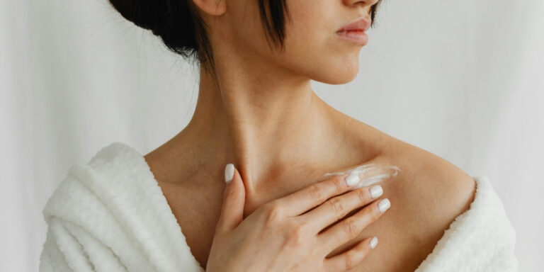 Unlocking Radiant Skin: The Science and Benefits of Retinol